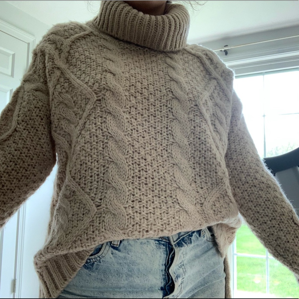 Chunky knit sweater!